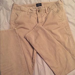 Women’s American Eagle Skinny Khakis